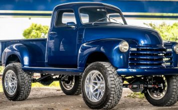 AUCTION: Supercharged LT4-Powered 1952 Chevrolet Pickup