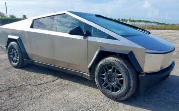 Flood-Damaged Tesla Cybertruck Emerges on Salvage Market