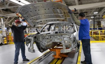 Stellantis Counters UAW’s Strike Threat, Cites Market Challenges