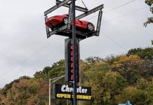 Iconic Dodge Viper RT/10 Takes a Break from Audubon Chrysler Sign