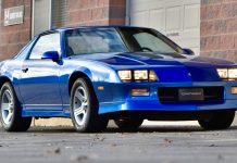 1990 Chevrolet Camaro IROC-Z 1LE Coupe Goes To Mecum